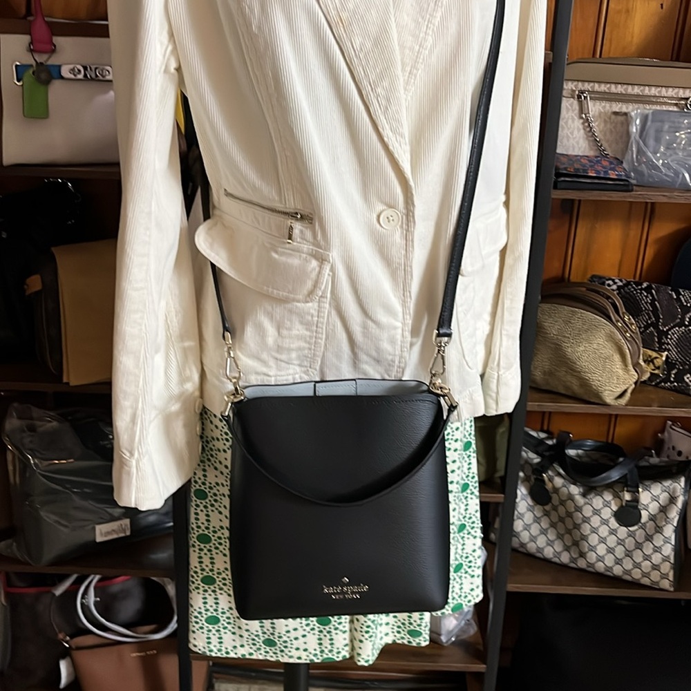 KATE SPADE Darcy Small Black Bucket Bag in EUC - Picture 16 of 16
